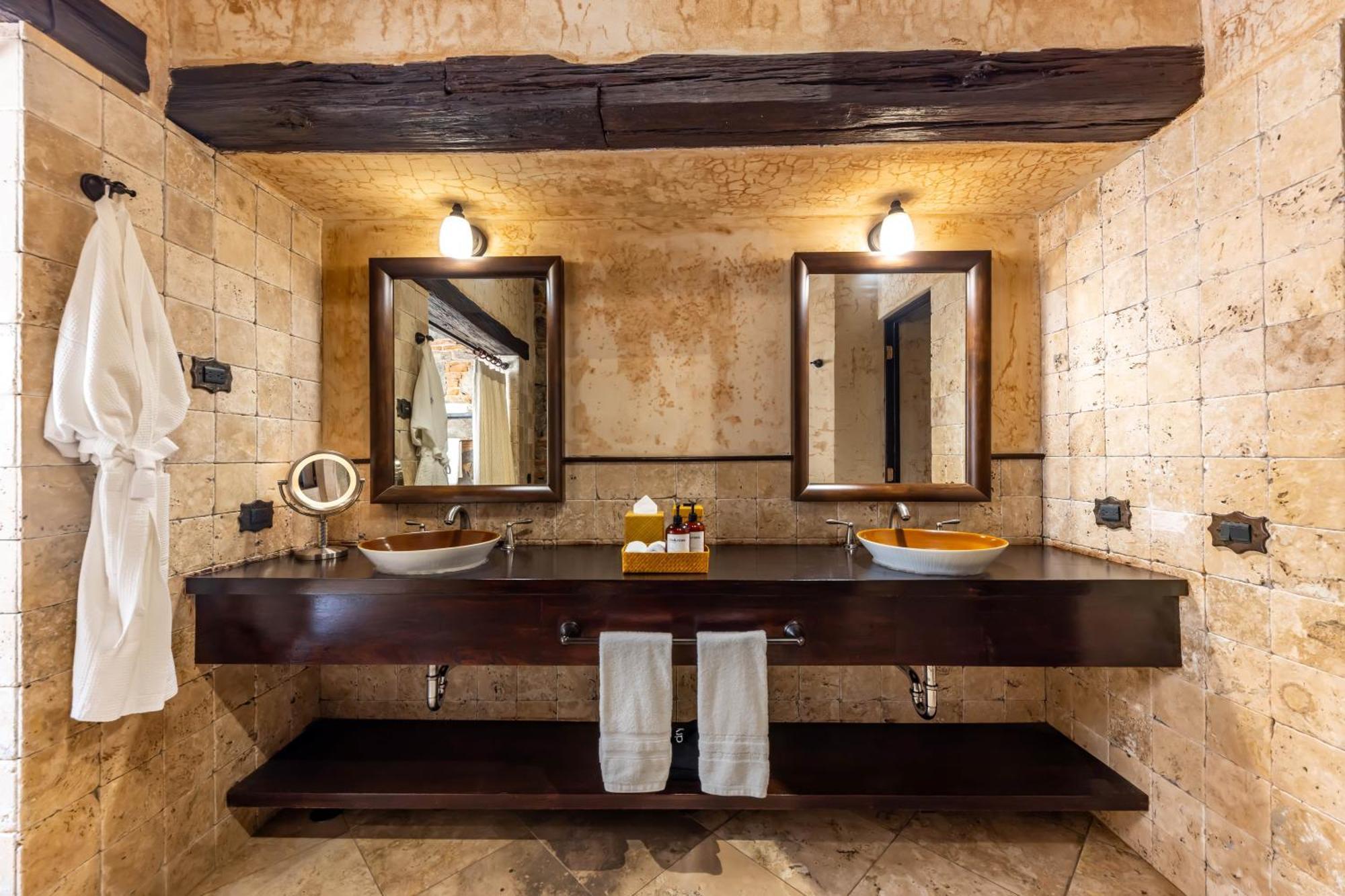 El Convento Boutique Hotel Antigua Exteriör bild